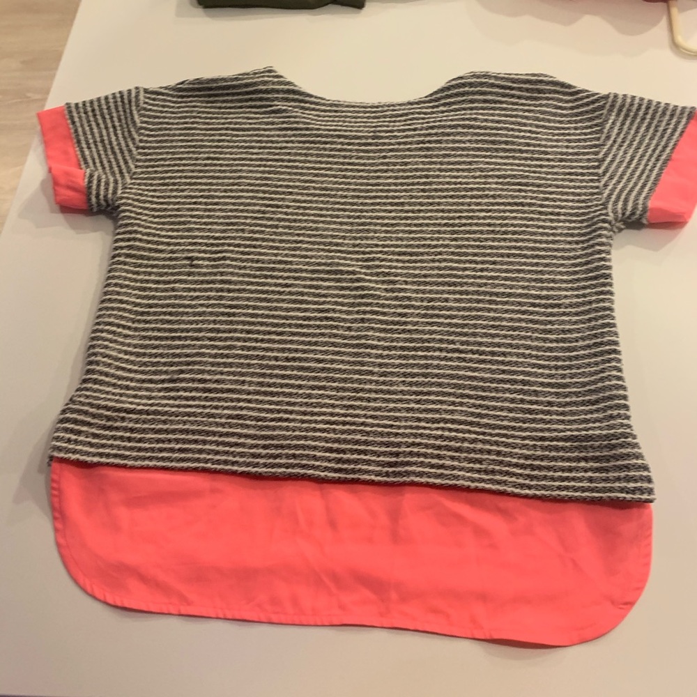 Victoria’s Secret top - Picture 2 of 4